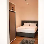 Apart-hotel Lively Weisse Dame