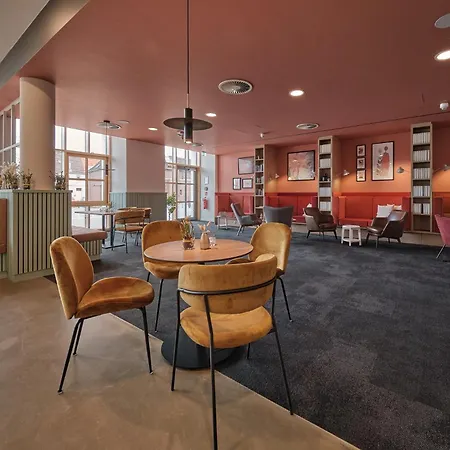 Lively Weisse Dame Aparthotel