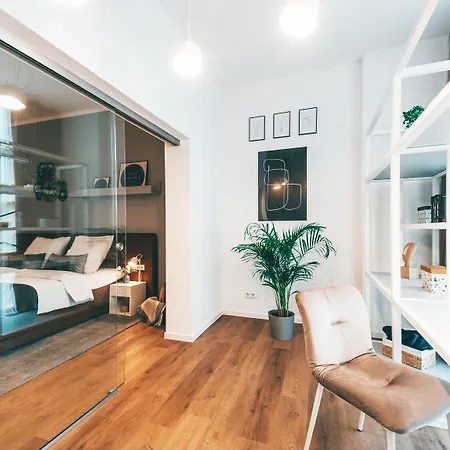 Lively Weisse Dame Apartahotel