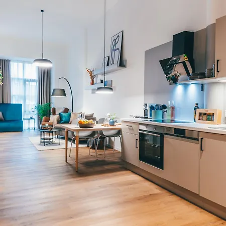 Lively Weisse Dame Apartahotel