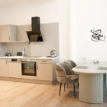 Lively Weisse Dame 3*