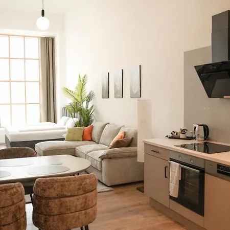 Lively Weisse Dame 3*